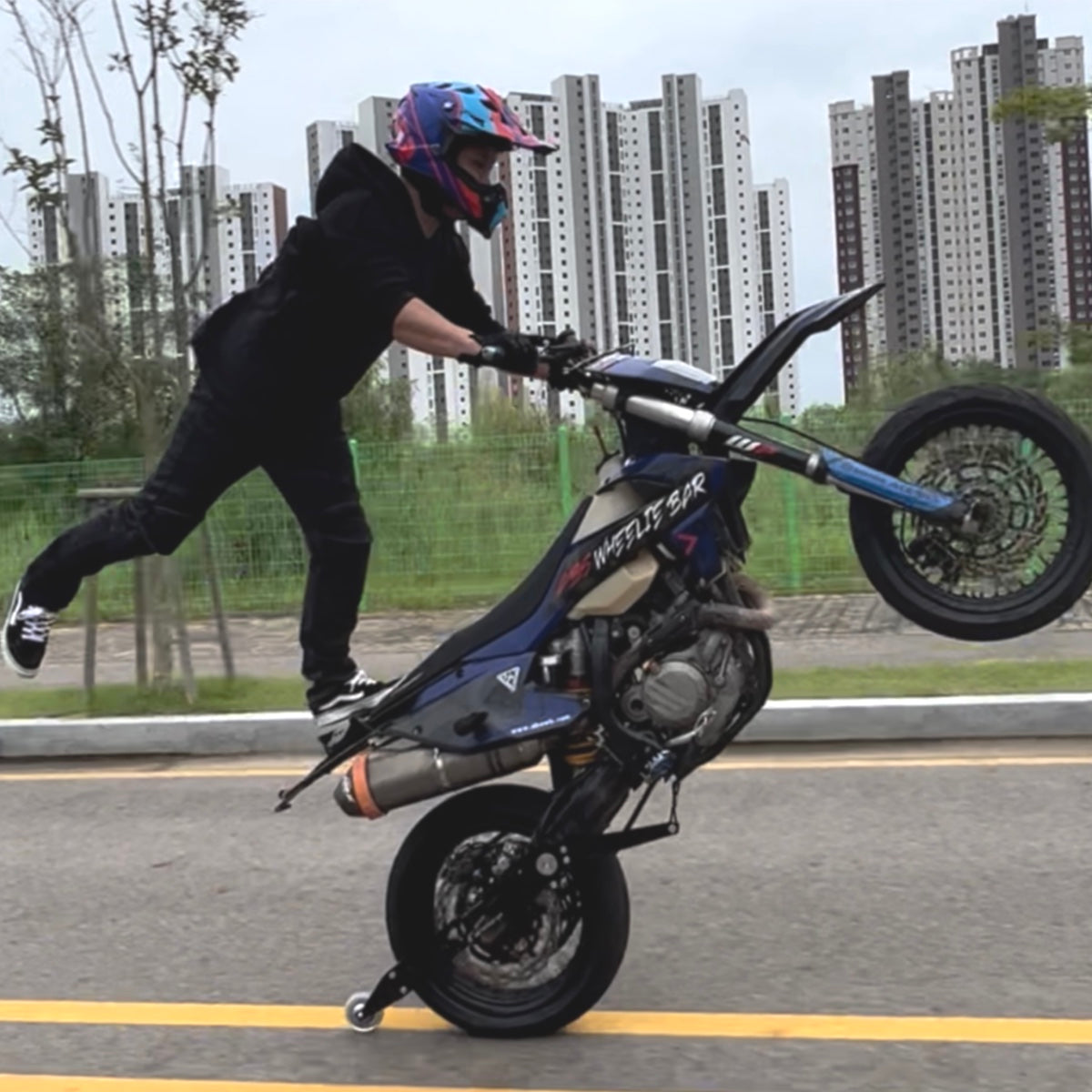 ABS Wheelie Bar3